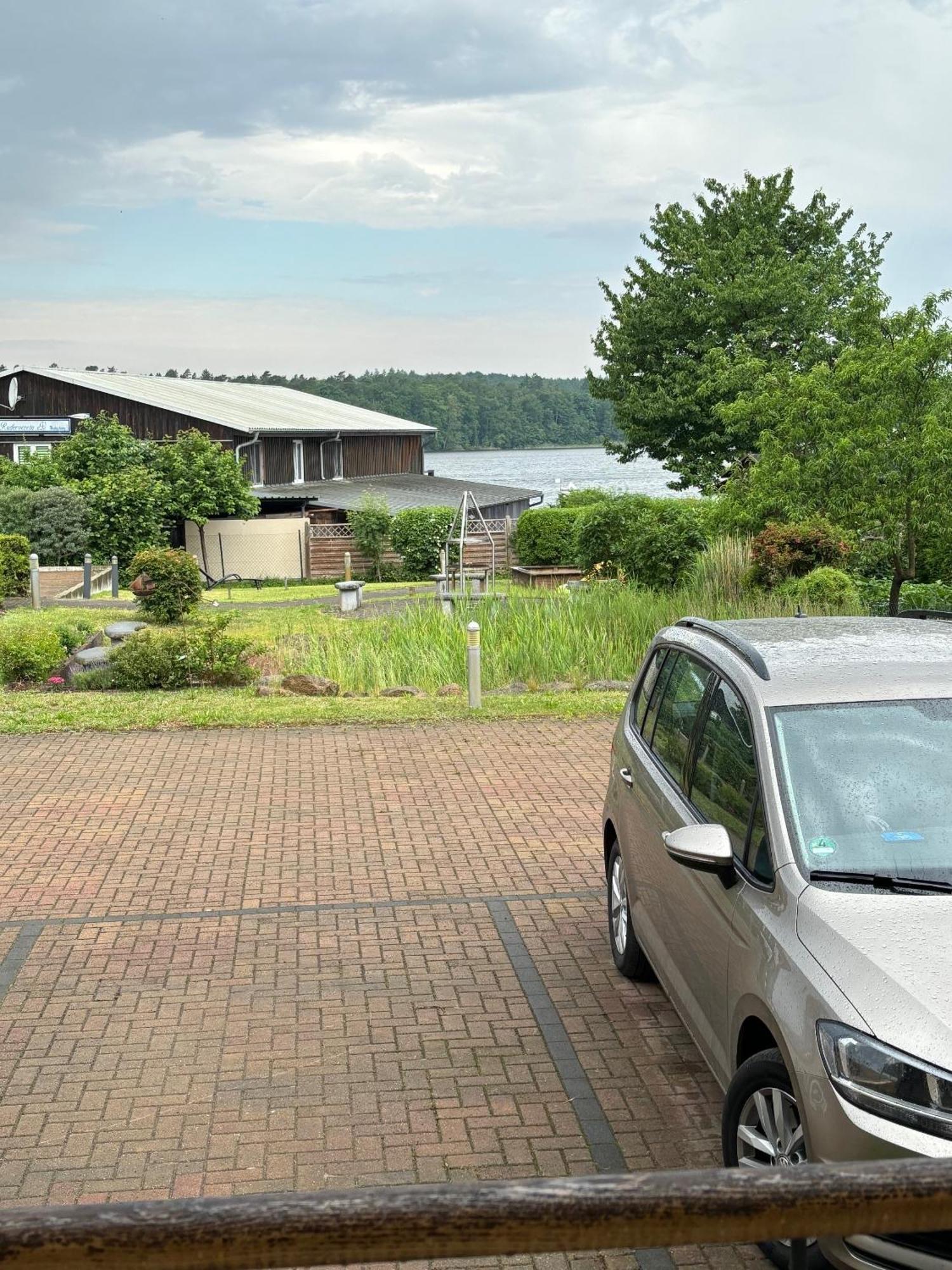 Einraumapartment Im Erdgeschoss Mit Seeblick Rheinsberg Exteriér fotografie